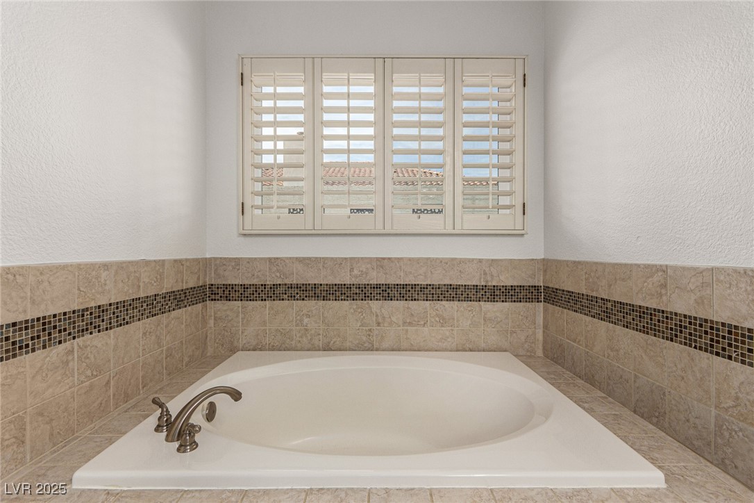 1605 Shadow Rock Drive Property Photo 23