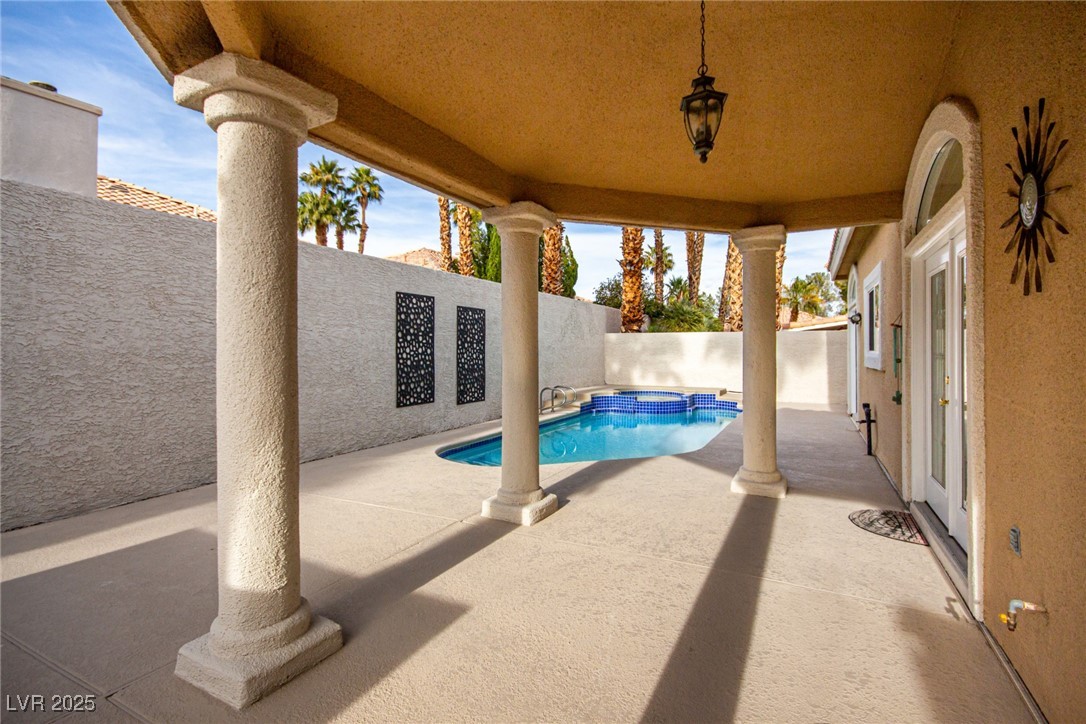 1605 Shadow Rock Drive Property Photo 37