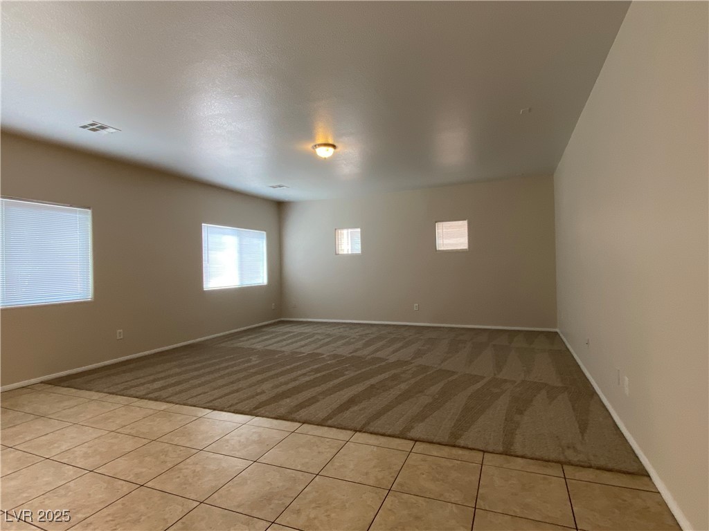 5125 Teal Petals Street Property Photo 9
