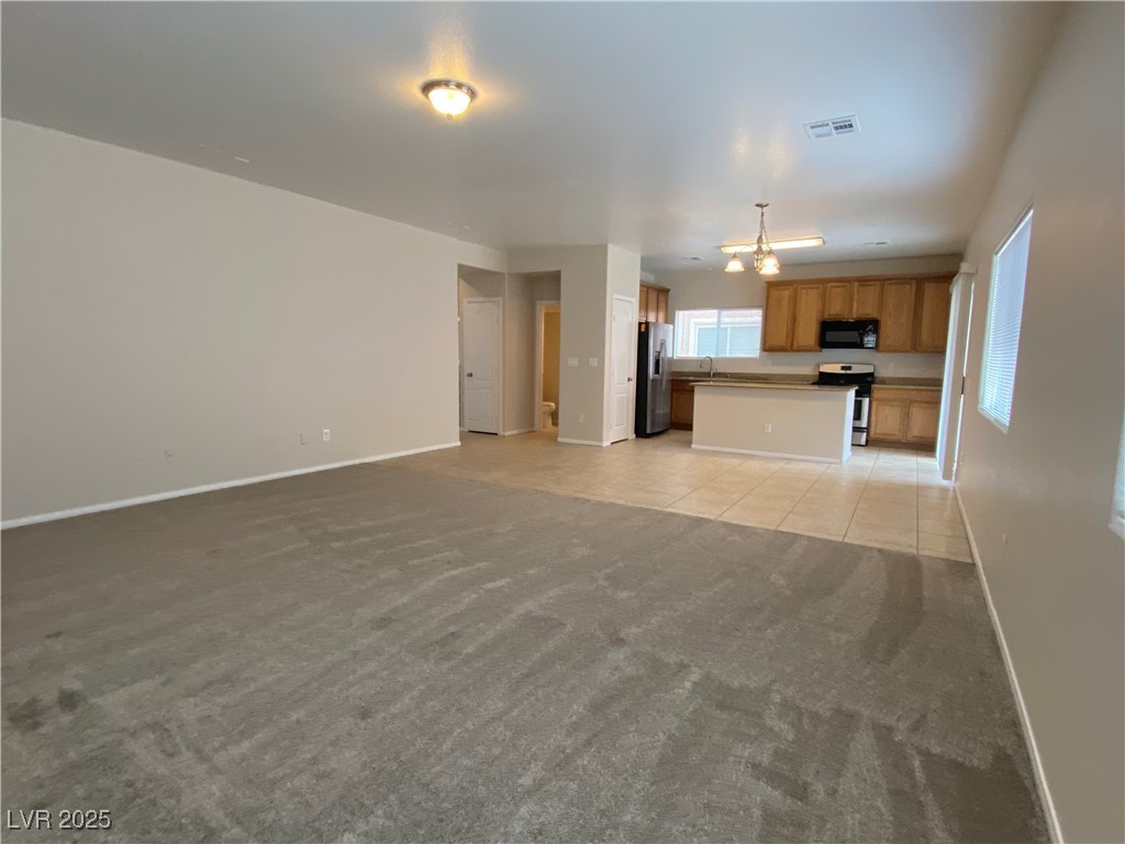 5125 Teal Petals Street Property Photo 11