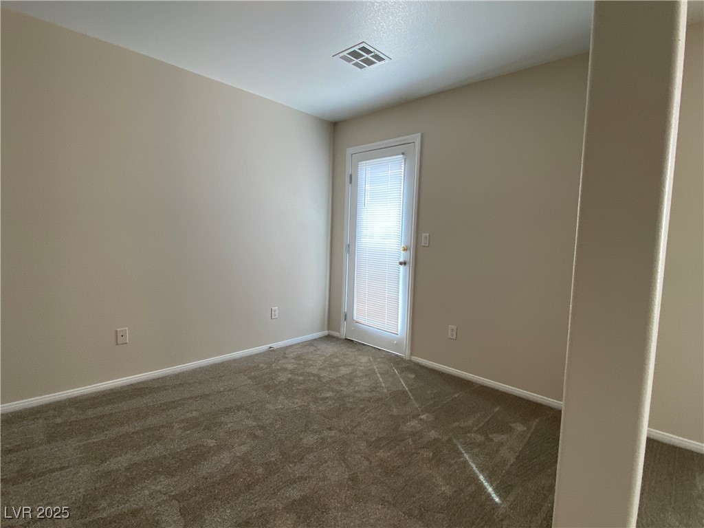 5125 Teal Petals Street Property Photo 16