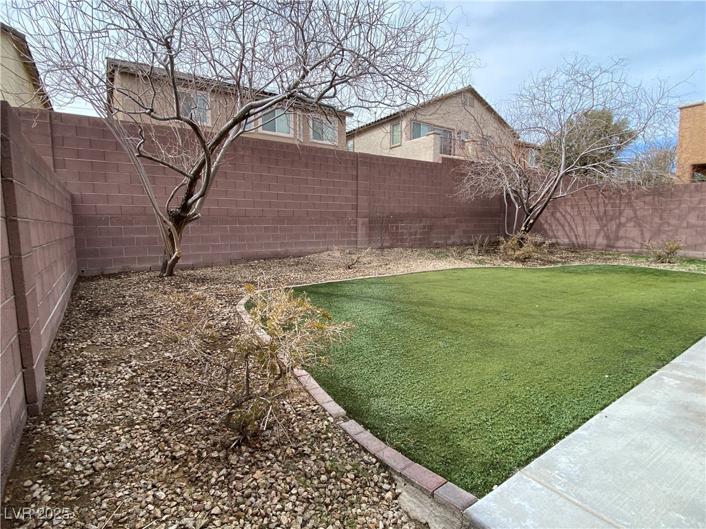 5125 Teal Petals Street Property Photo 33