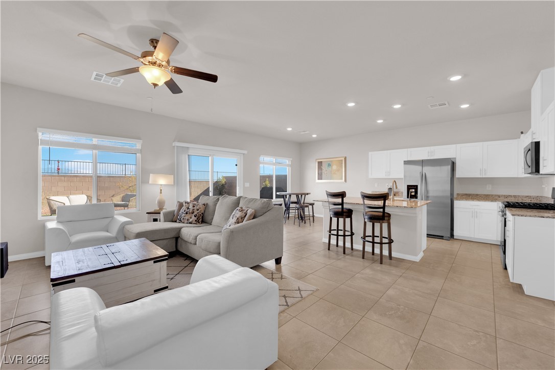 5252 Sunstone Mesa Drive Property Photo 7