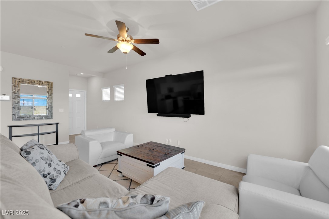 5252 Sunstone Mesa Drive Property Photo 10