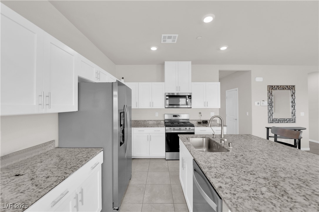 5252 Sunstone Mesa Drive Property Photo 16