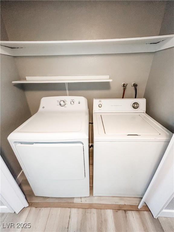 1305 Kari Lee Court A Property Photo 6