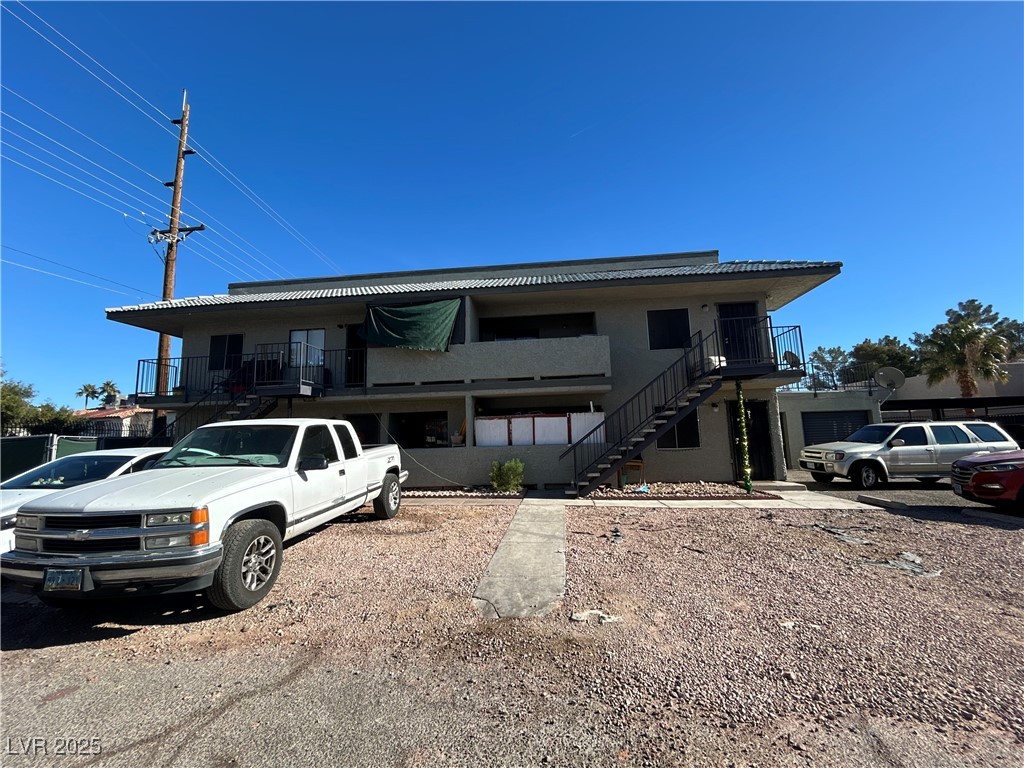 1305 Kari Lee Court A Property Photo 22