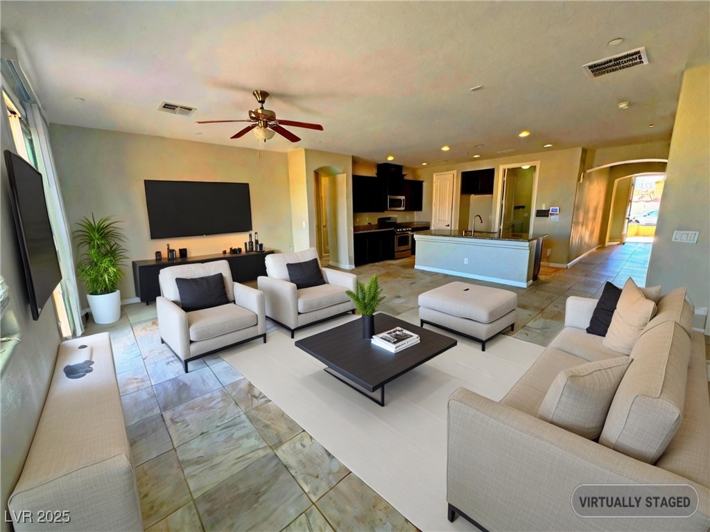 1630 Meadow Bluffs Avenue Property Photo 2