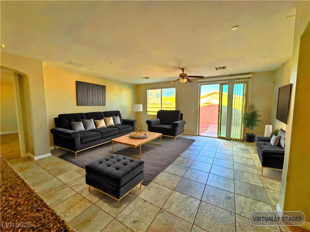 1630 Meadow Bluffs Avenue Property Photo 4