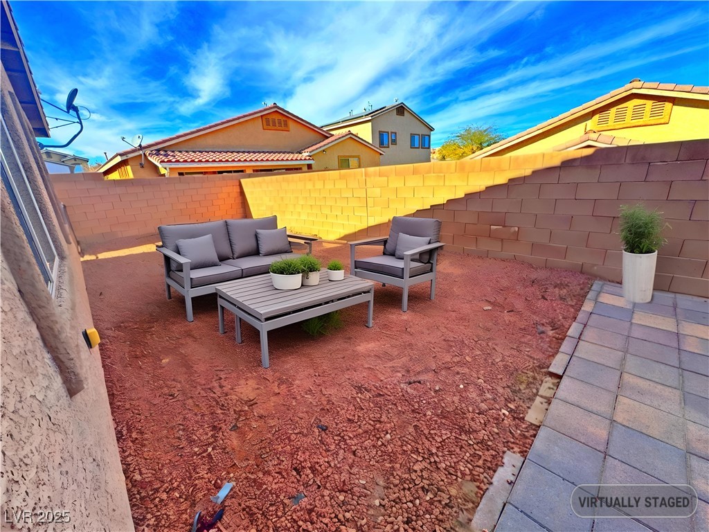 1630 Meadow Bluffs Avenue Property Photo 12