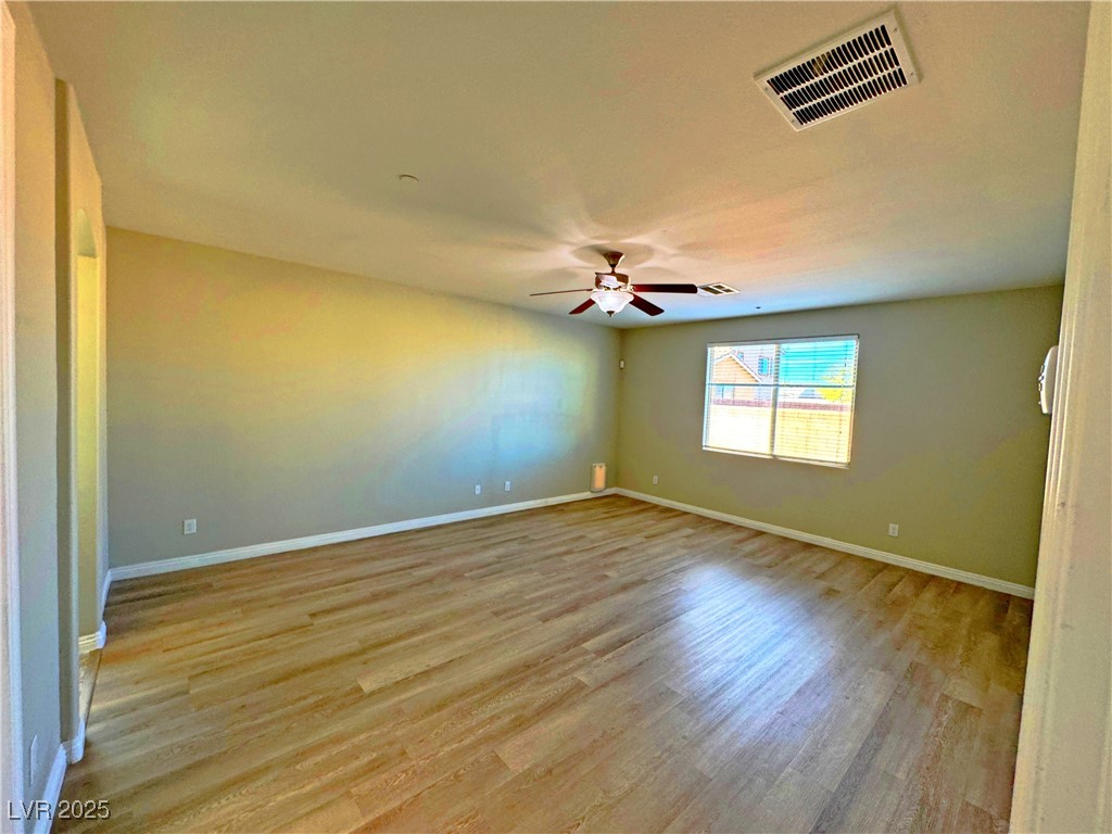 1630 Meadow Bluffs Avenue Property Photo 22