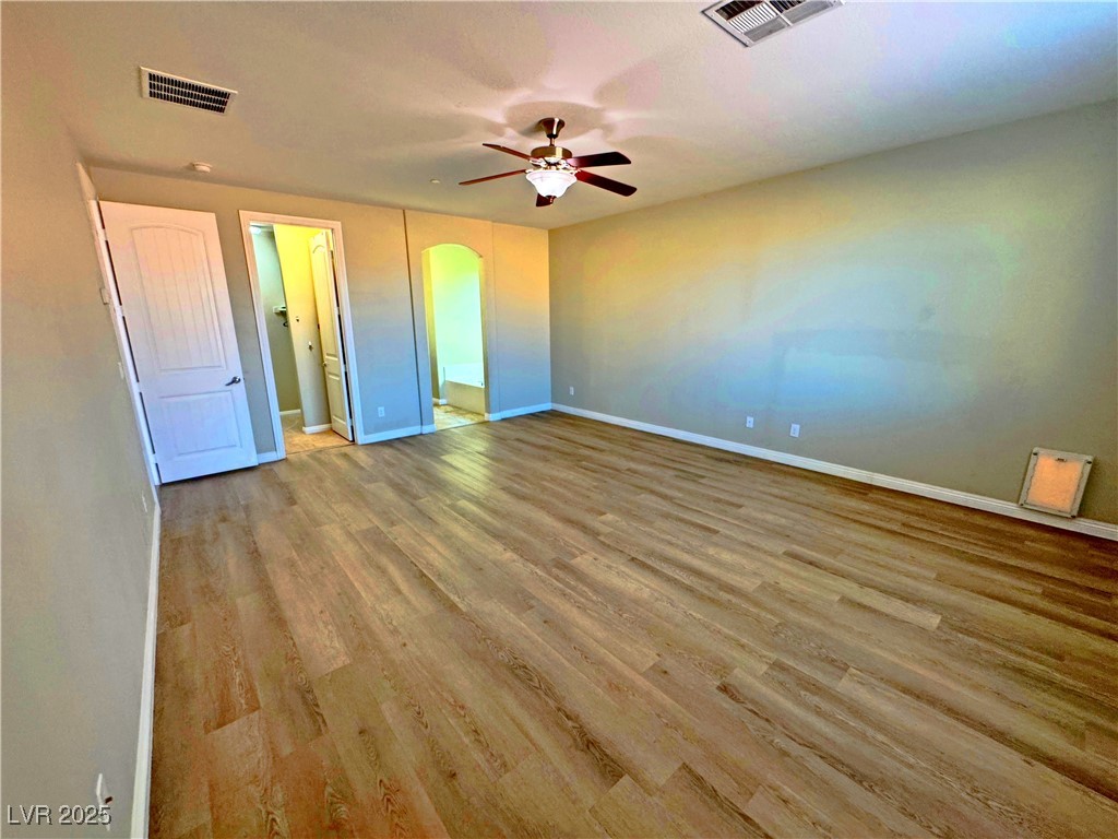 1630 Meadow Bluffs Avenue Property Photo 24