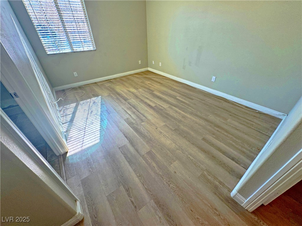 1630 Meadow Bluffs Avenue Property Photo 36