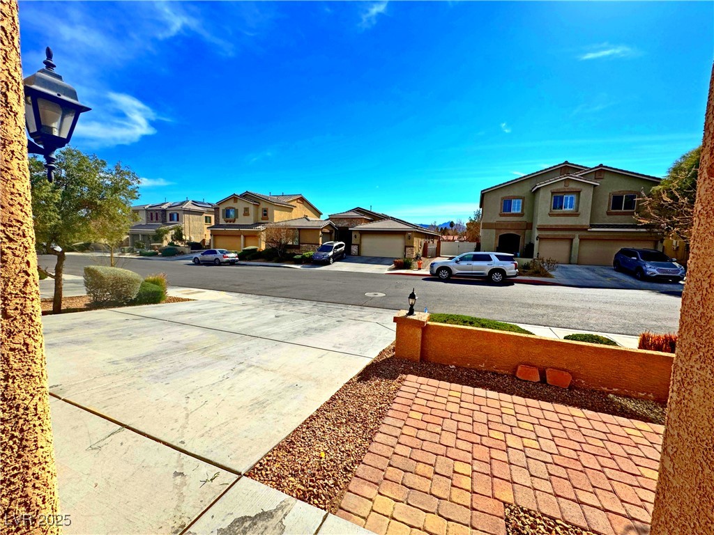 1630 Meadow Bluffs Avenue Property Photo 40