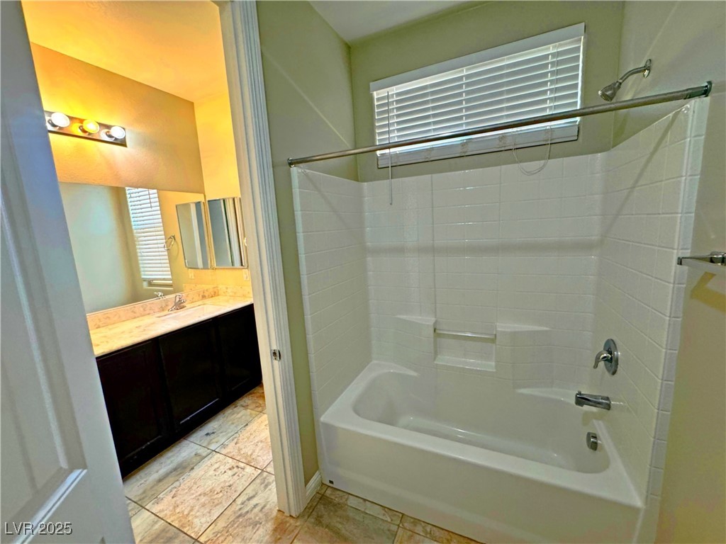 1630 Meadow Bluffs Avenue Property Photo 43