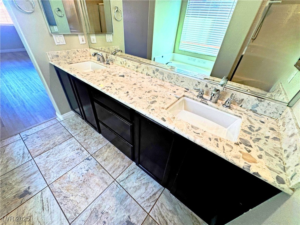 1630 Meadow Bluffs Avenue Property Photo 46