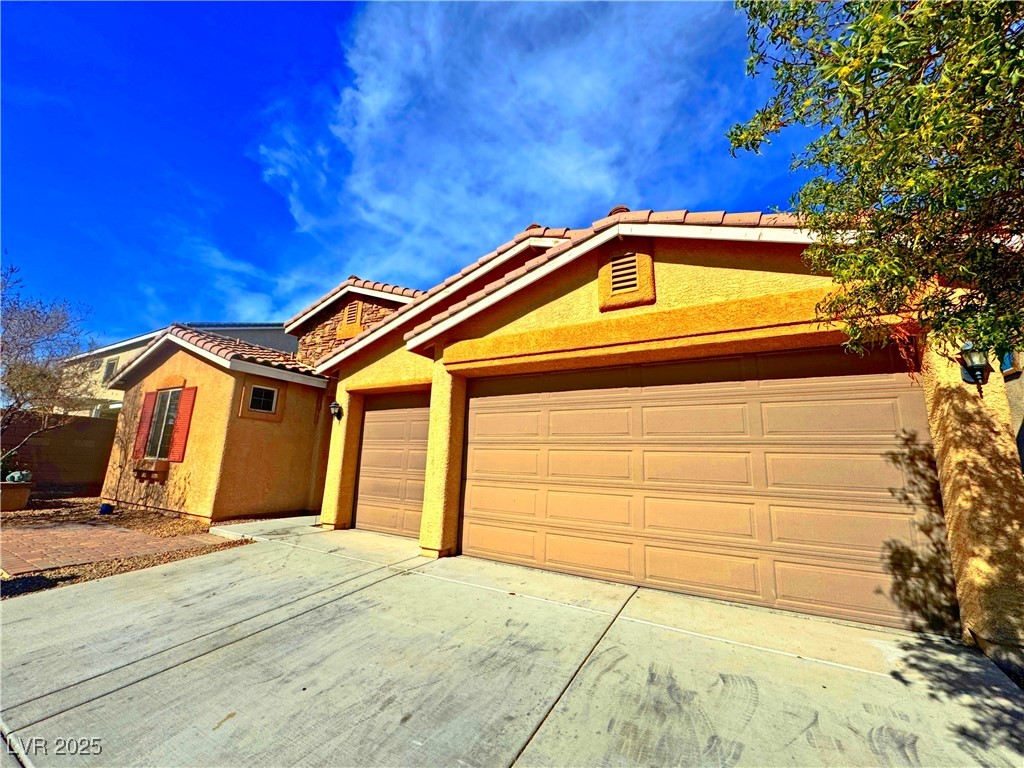 1630 Meadow Bluffs Avenue Property Photo 65