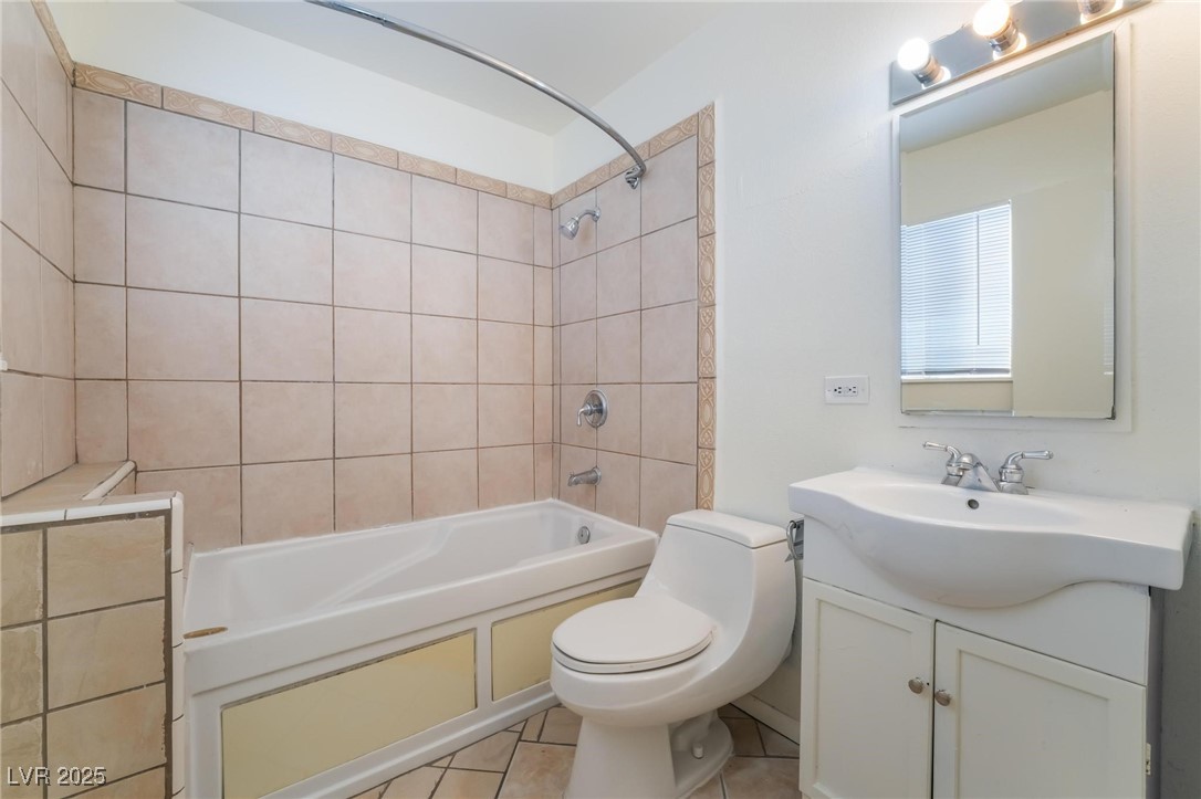 6121 Fairwood Circle Property Photo 24
