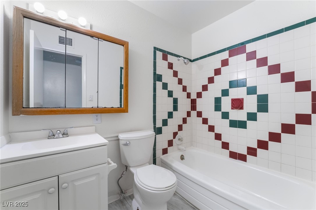 6121 Fairwood Circle Property Photo 33