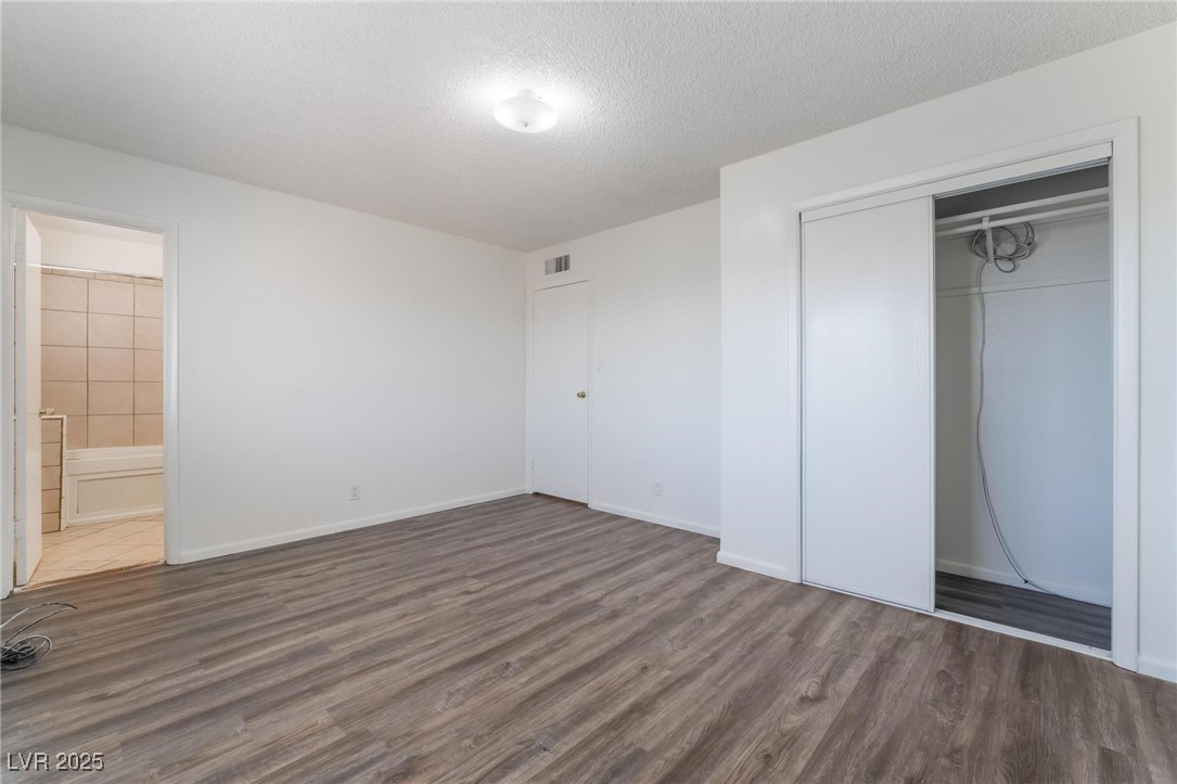 6121 Fairwood Circle Property Photo 35
