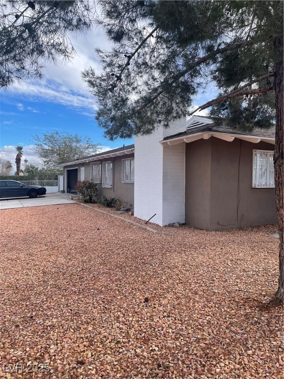1901 Juana Vista Street Property Photo 17