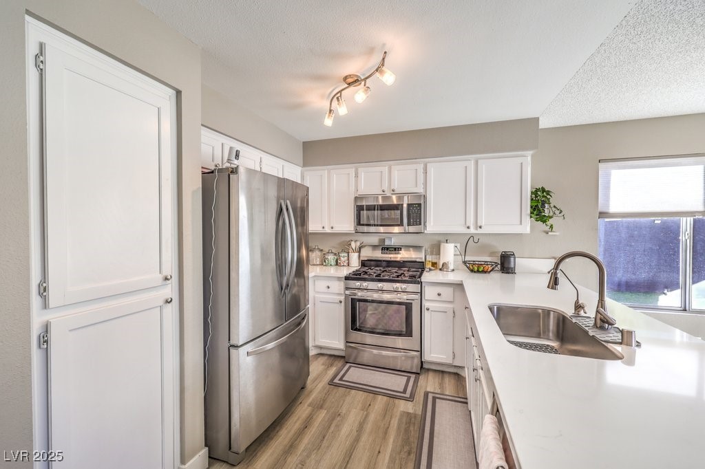 4125 Glenfield Circle Property Photo 6