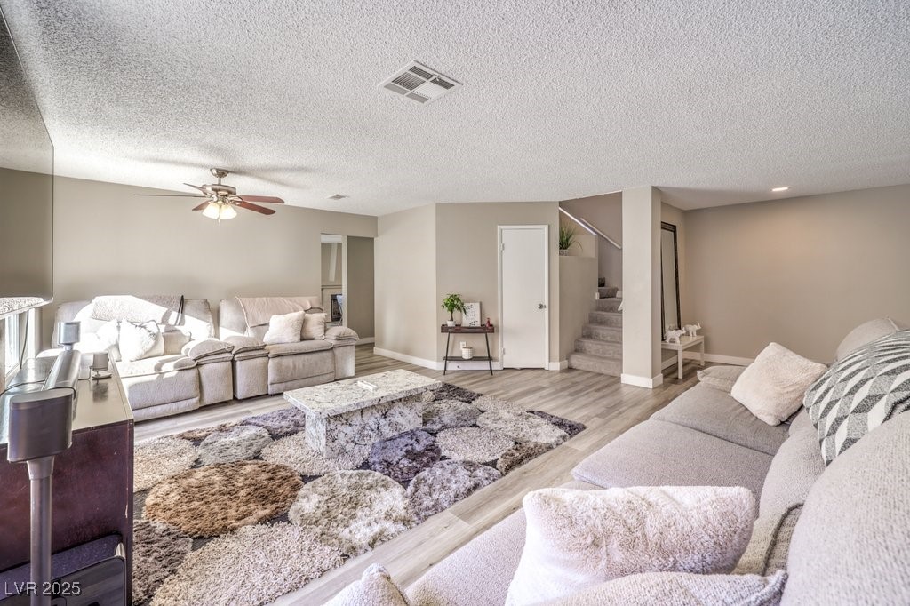 4125 Glenfield Circle Property Photo 12