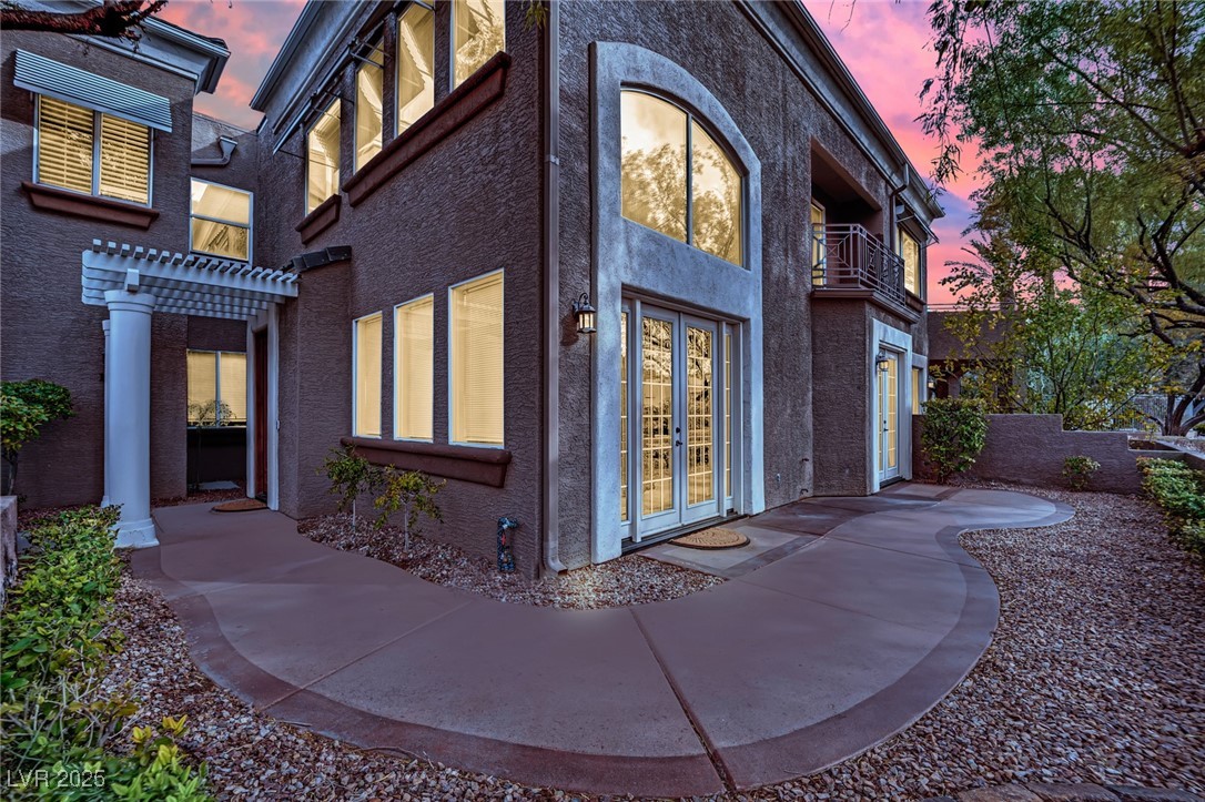 9425 San Laguna Court 102 Property Photo 4