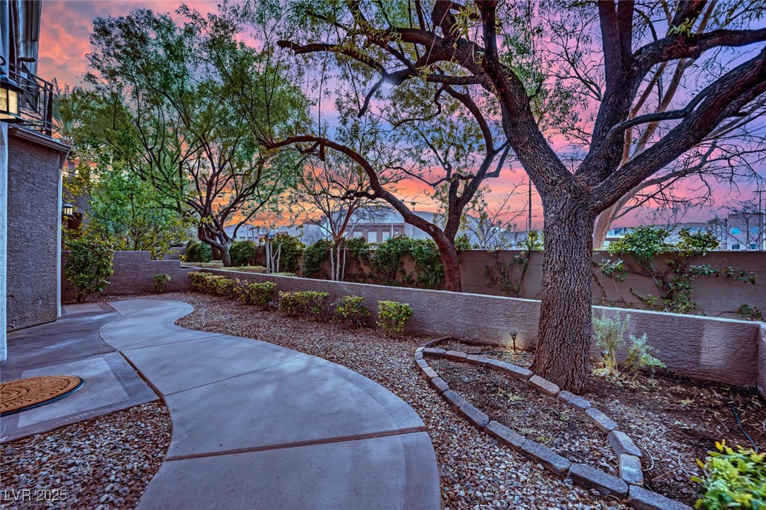 9425 San Laguna Court 102 Property Photo 6