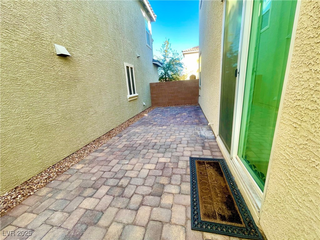 3149 Umbria Hills Walk Property Photo 37