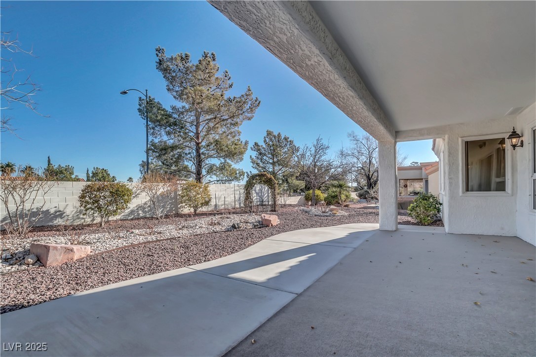 9704 Brawley Drive Property Photo 11