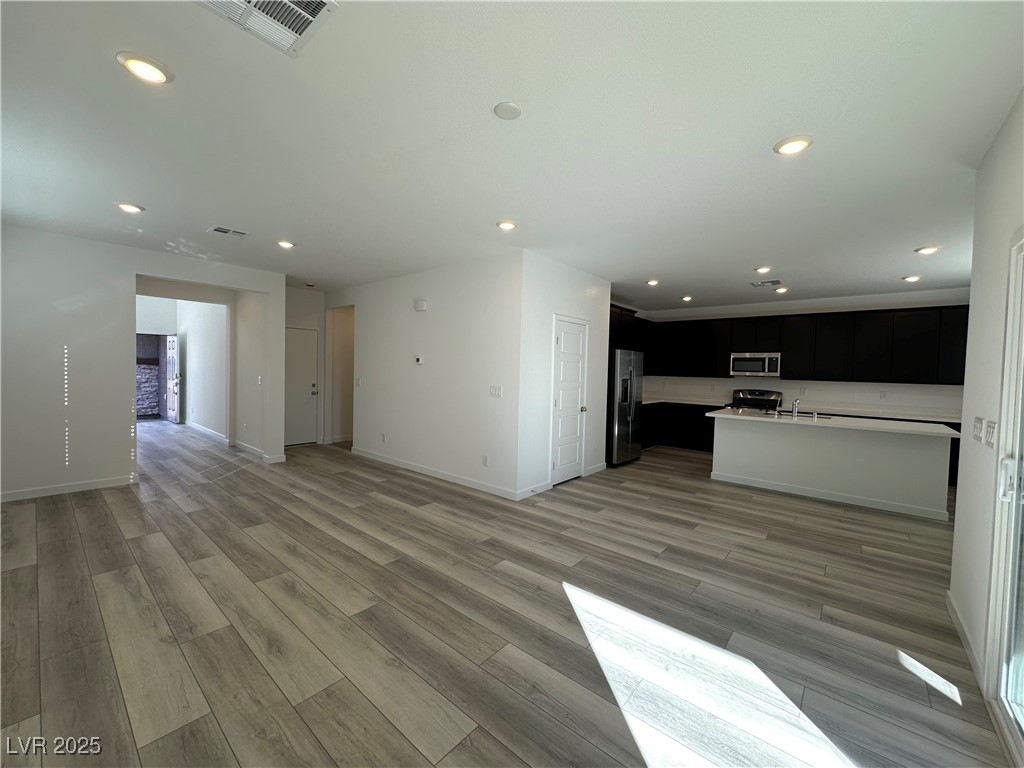 8371 Meridian Ridge Avenue Property Photo 4