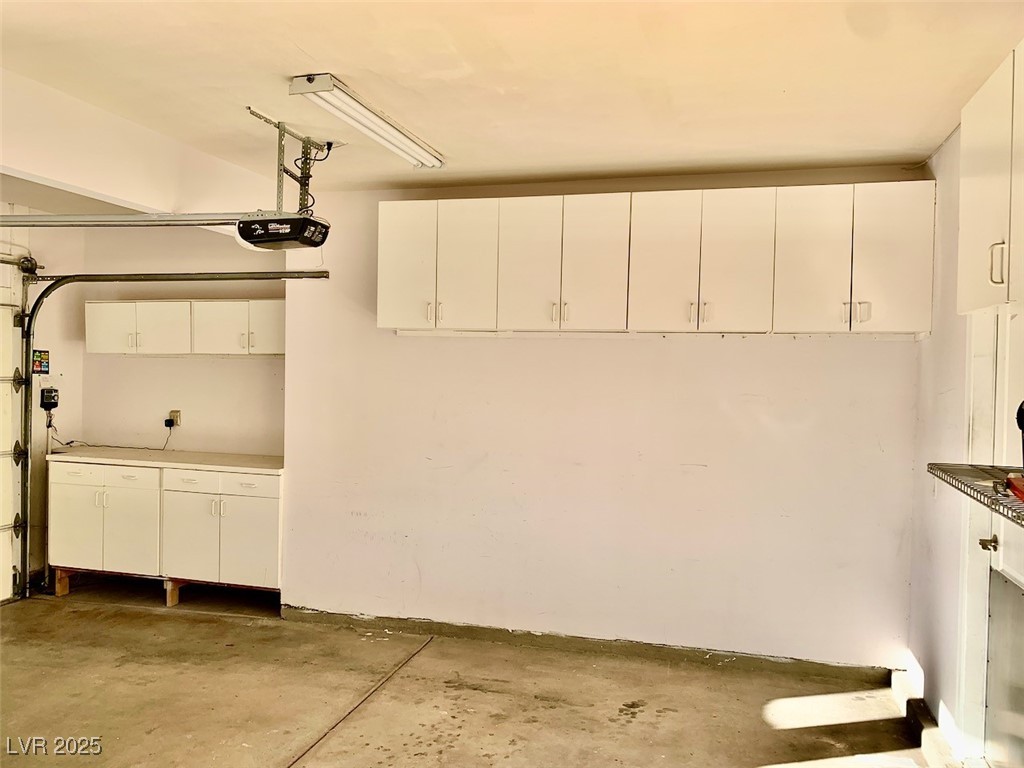 1915 Hazeltine Court Property Photo 47