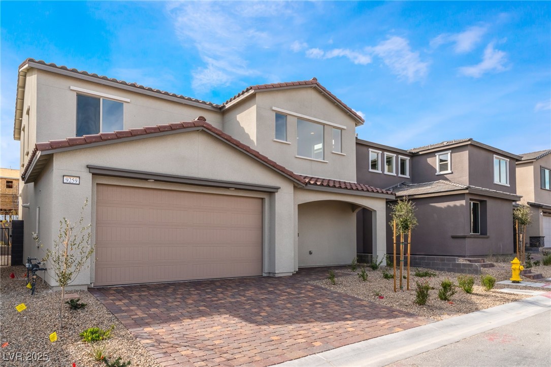 9259 Lunar Phase Street Property Photo 2