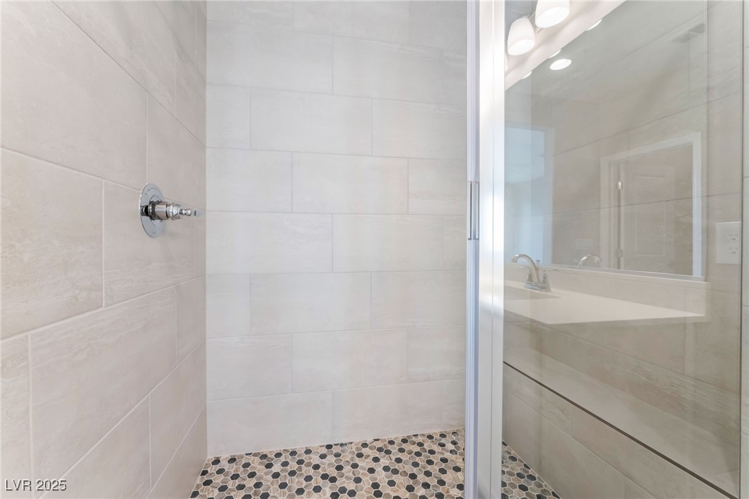 9259 Lunar Phase Street Property Photo 26