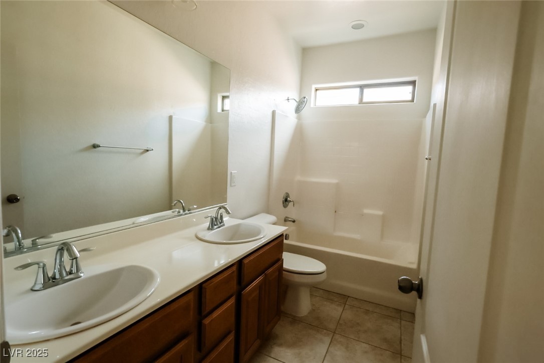 672 Calamus Palm Place Property Photo 15