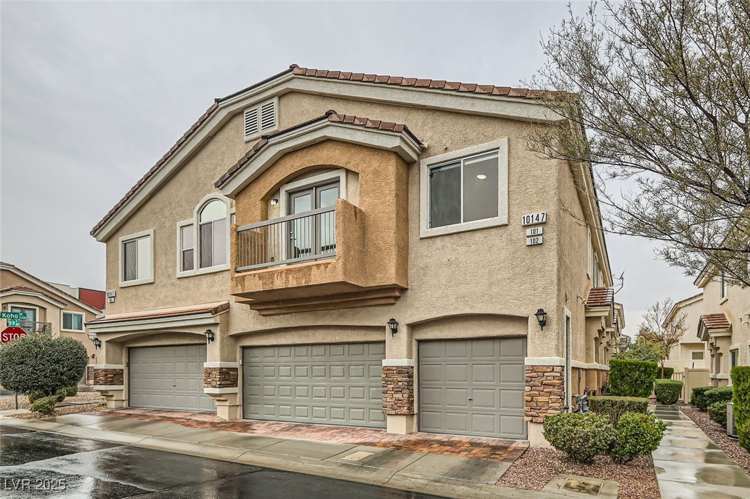 10147 Aspen Rose Street 101 Property Photo 1