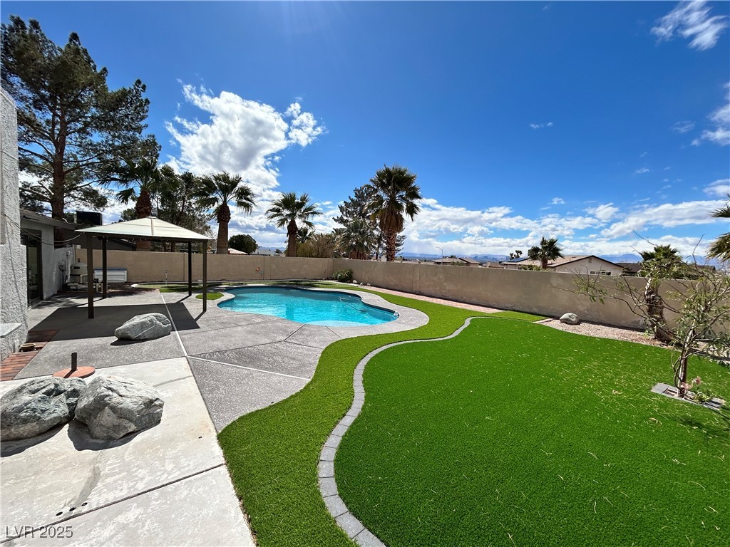 1779 Shatz Street Property Photo 18
