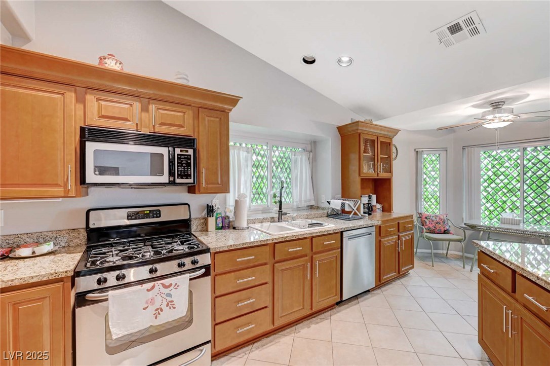 7724 Clearwood Avenue Property Photo 10