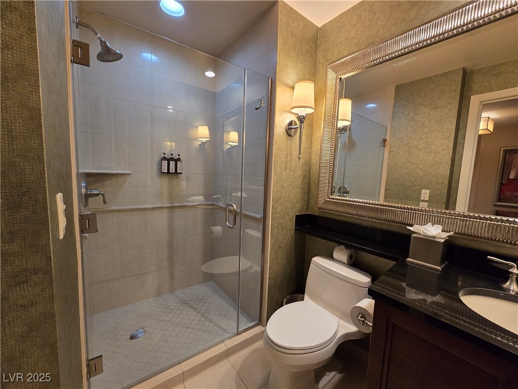 135 East Harmon Avenue 2120 Property Photo 31