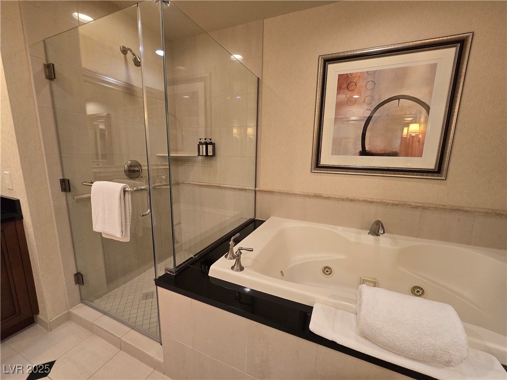 135 East Harmon Avenue 2120 Property Photo 42