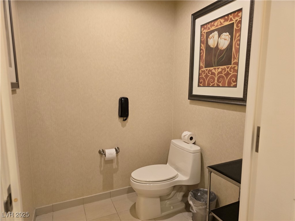 135 East Harmon Avenue 2120 Property Photo 45