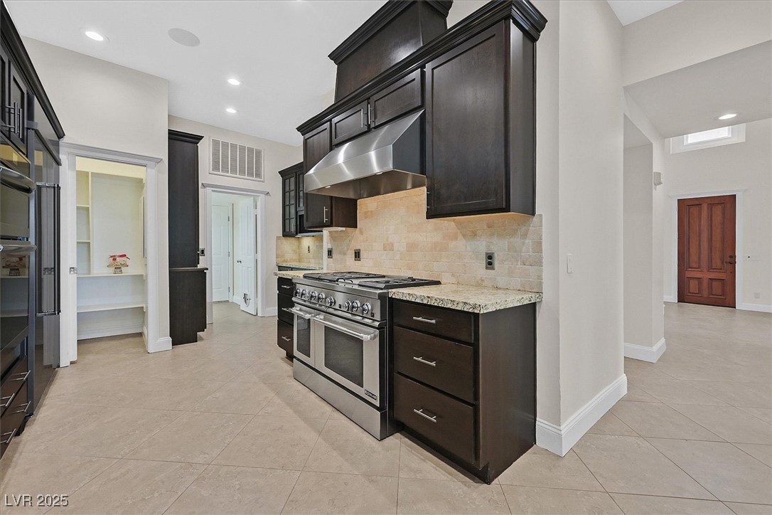 9044 Opus Drive Property Photo 6