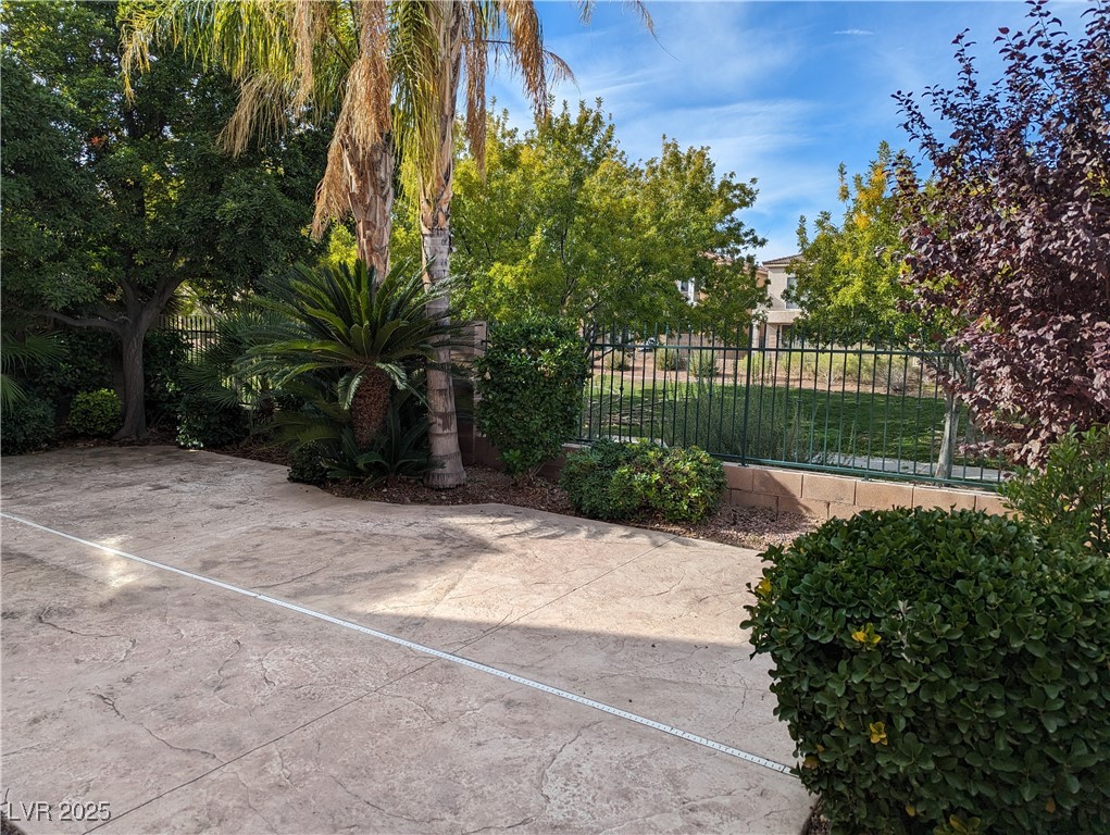4056 Villeroy Avenue Property Photo 8