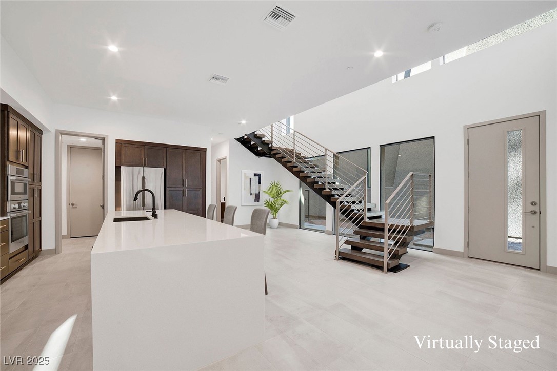 9 Promenade Isle Lane Property Photo 2