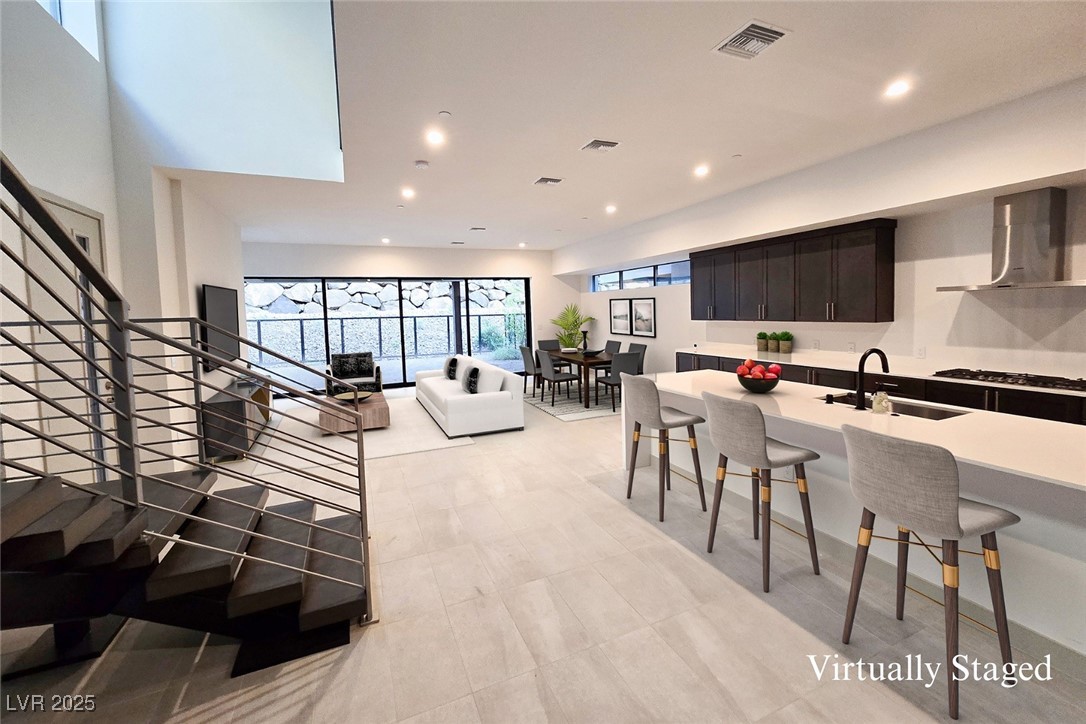 9 Promenade Isle Lane Property Photo 4