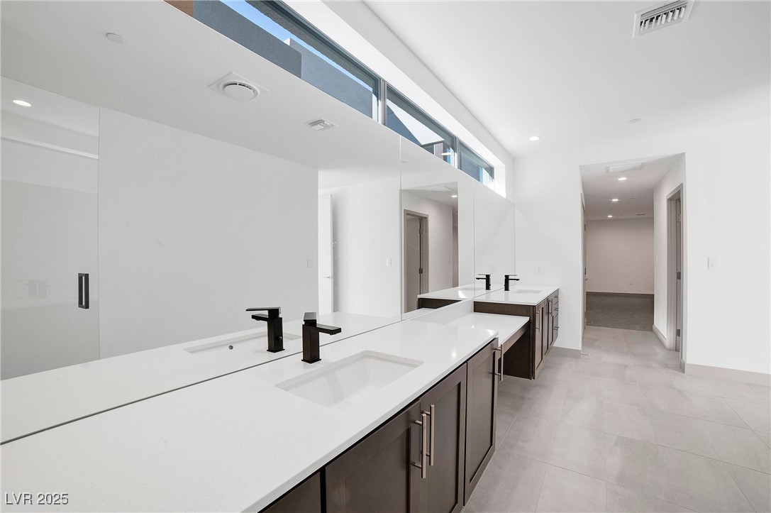 9 Promenade Isle Lane Property Photo 11