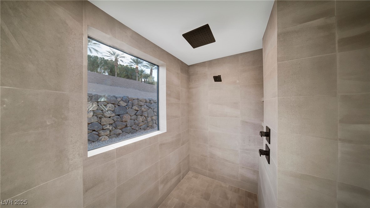 9 Promenade Isle Lane Property Photo 13