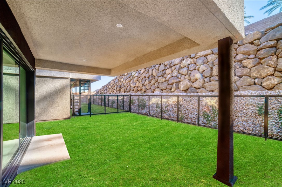 9 Promenade Isle Lane Property Photo 20