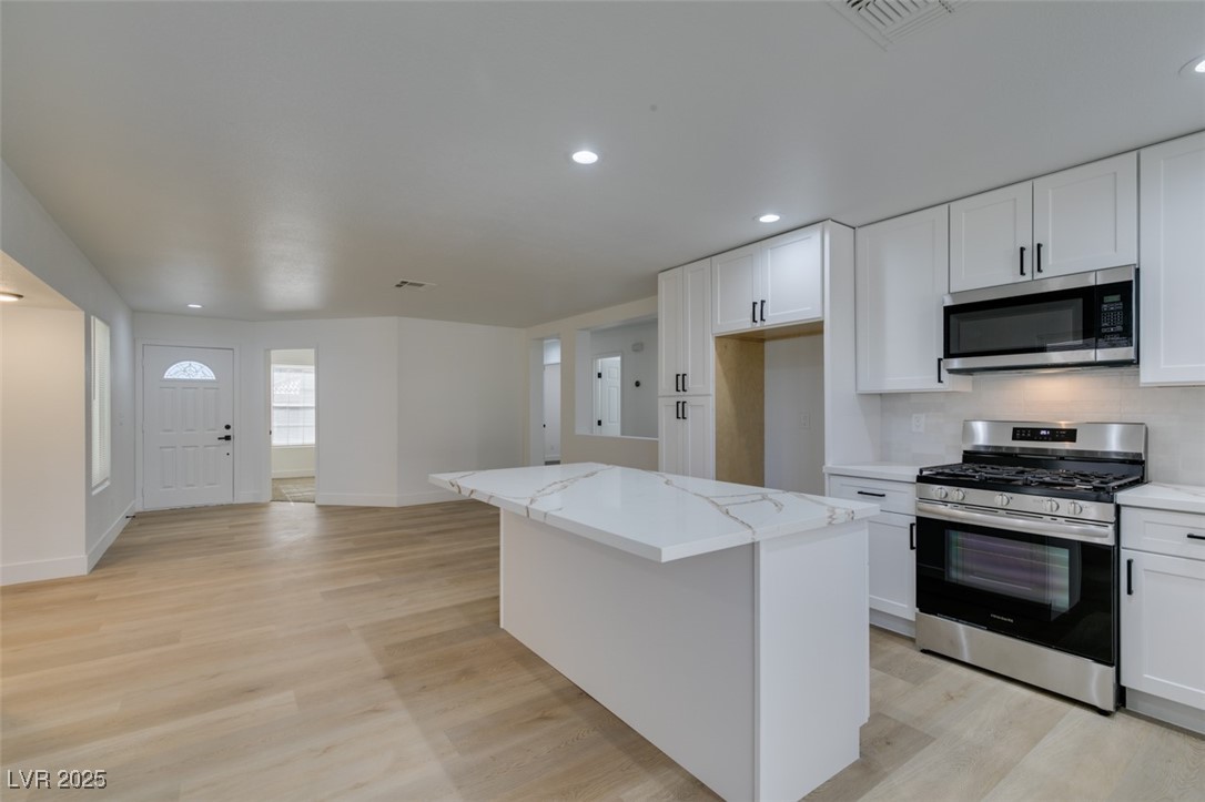 8712 Majestic Pine Avenue Property Photo 4